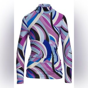 ISO So Chic Aspen Abstract Ruched Turtleneck Top size L or M